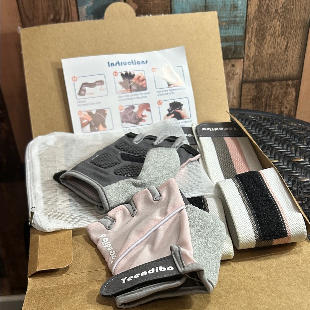 Pink and Gray Fitness Gloves with bag